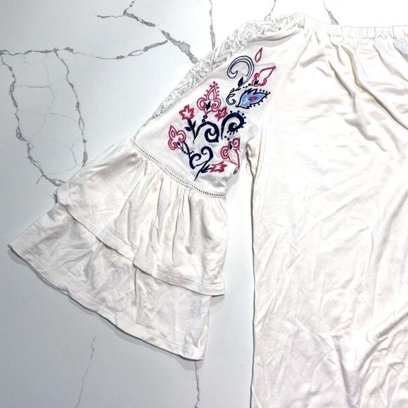 Relativity | Women’s Cream Bell Sleeve Tunic Boho Embroidery and Lace Bl… - Picture 8 of 11